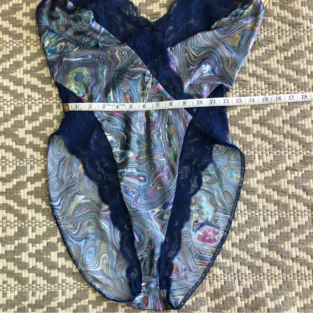 Vintage Delicates made in the USA teddy lingerie bodysuit size large